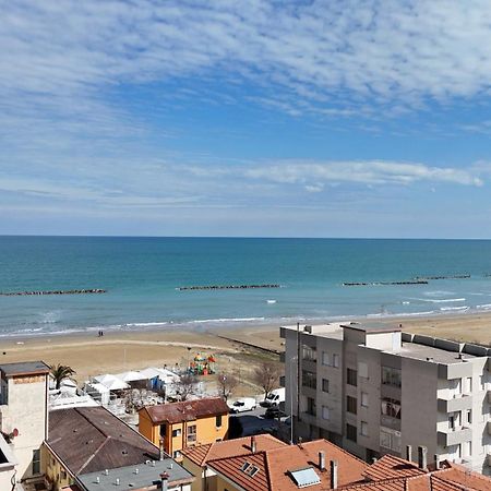 Se041 - Senigallia, Quadrilocale Accessoriato A 150Mt Dal Mare 外观 照片