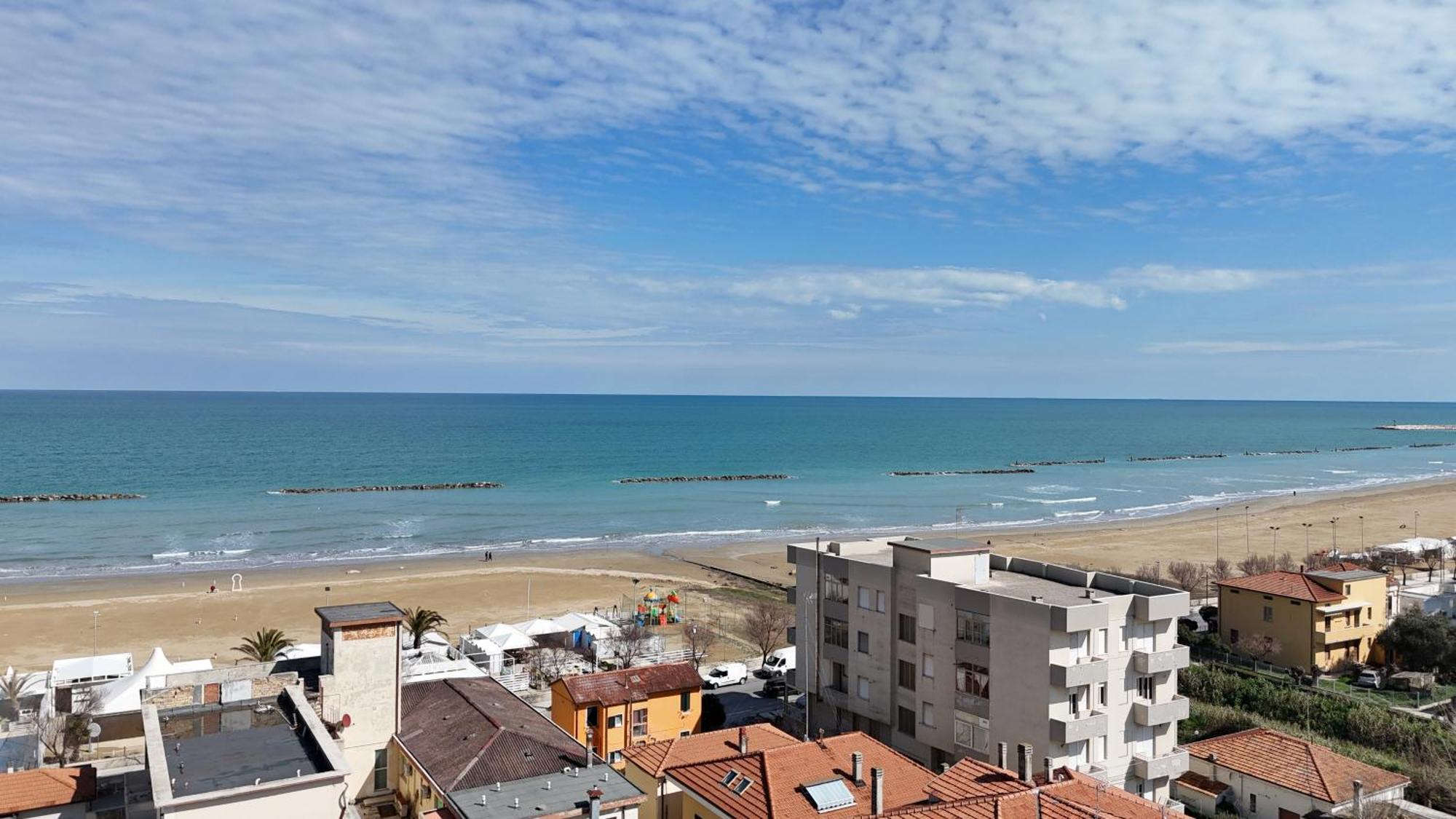 Se041 - Senigallia, Quadrilocale Accessoriato A 150Mt Dal Mare 外观 照片