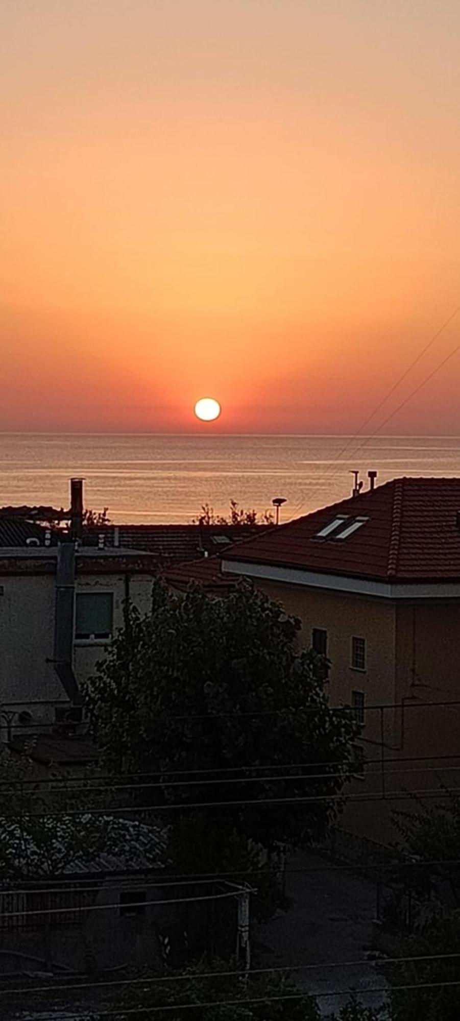 Se041 - Senigallia, Quadrilocale Accessoriato A 150Mt Dal Mare 外观 照片